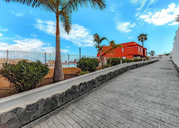 Blue With One Bedroom, Wifi And Amazing View Apartment