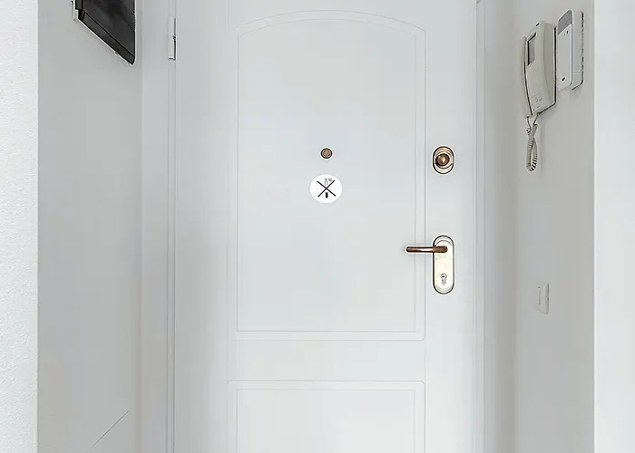 Blue With One Bedroom, Wifi And Amazing View Апартаменты