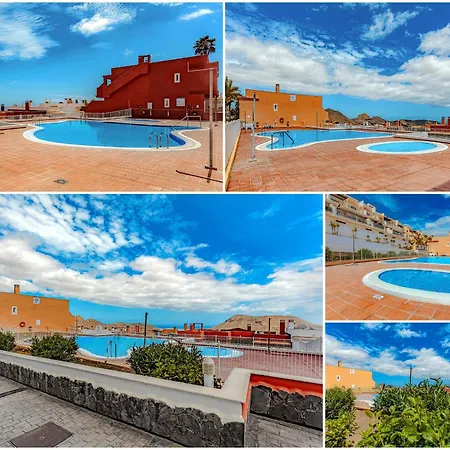 Blue With One Bedroom, Wifi And Amazing View Apartmán *